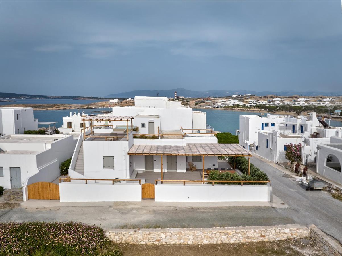 Siora Of Paros - Malatesta & Piccolo Naousa  Luaran gambar